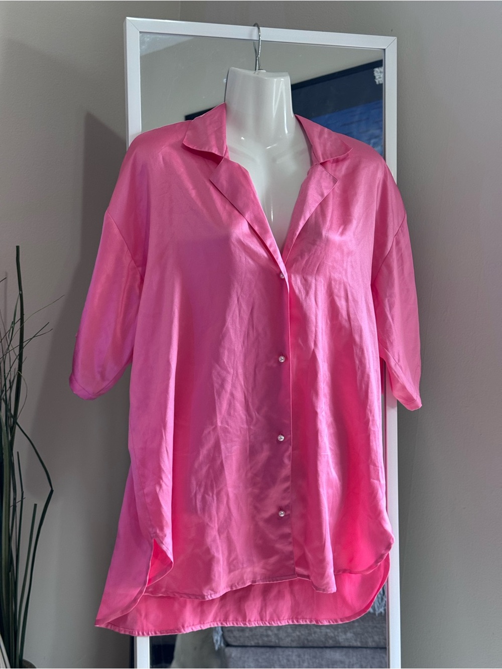 Vintage Victoria’s Secret Pink Satin Sleep Shirt Pajama Top Small